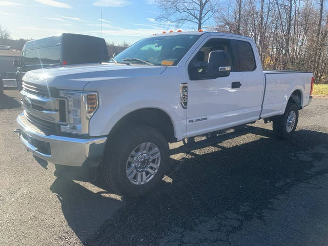 2019 Ford F-350 Super Duty XLT 4WD photo