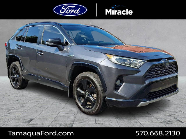 2019 Toyota RAV4 Hybrid XSE AWD photo