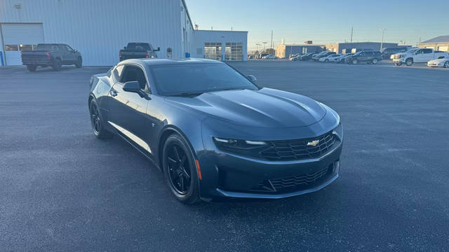 2019 Chevrolet Camaro 1LT RWD photo