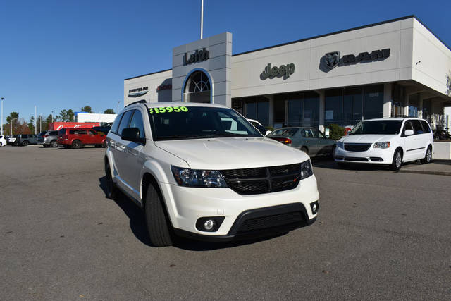 2019 Dodge Journey SE FWD photo