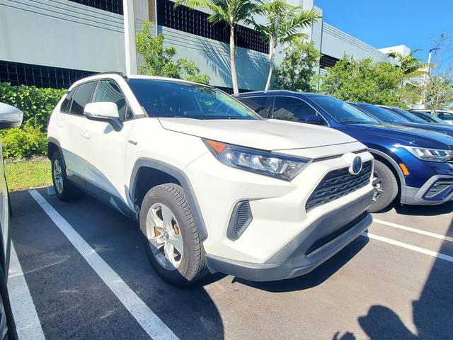 2019 Toyota RAV4 Hybrid LE AWD photo