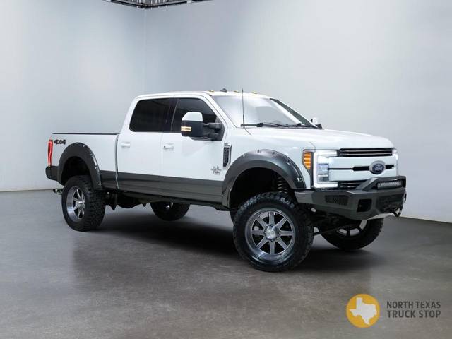 2019 Ford F-250 Super Duty LARIAT 4WD photo