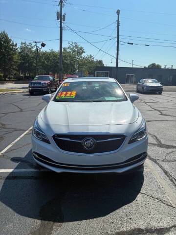 2019 Buick LaCrosse Essence AWD photo
