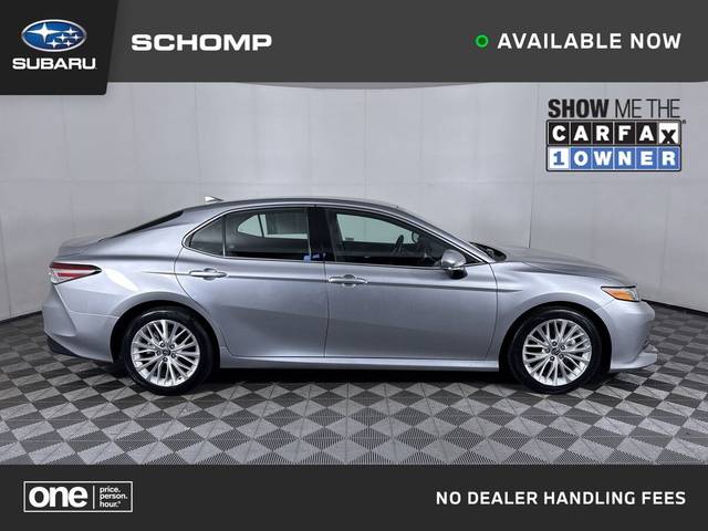 2019 Toyota Camry XLE FWD photo