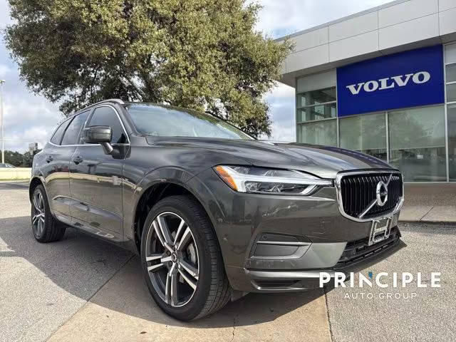 2019 Volvo XC60 Momentum AWD photo