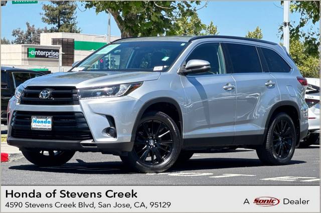 2019 Toyota Highlander SE AWD photo