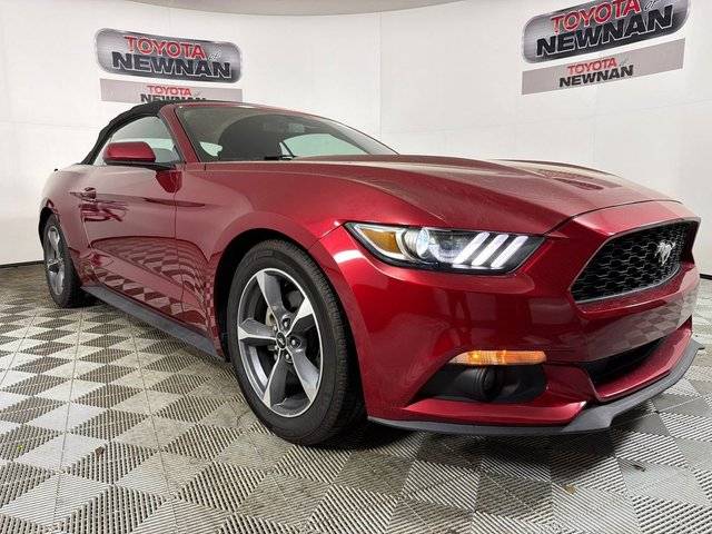 2015 Ford Mustang V6 RWD photo