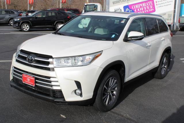 2019 Toyota Highlander XLE AWD photo