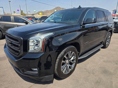 2017 GMC Yukon SLT RWD photo
