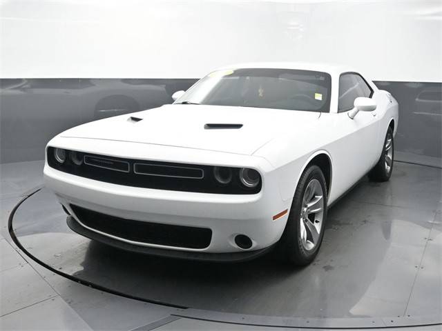2019 Dodge Challenger SXT RWD photo