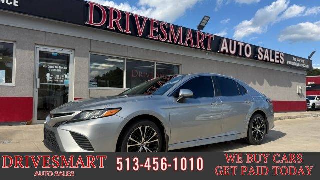 2019 Toyota Camry SE FWD photo
