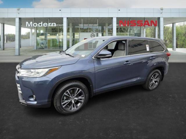 2019 Toyota Highlander LE Plus AWD photo