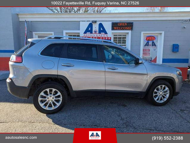 2019 Jeep Cherokee Latitude FWD photo