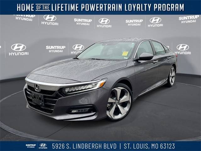 2019 Honda Accord Touring 2.0T FWD photo