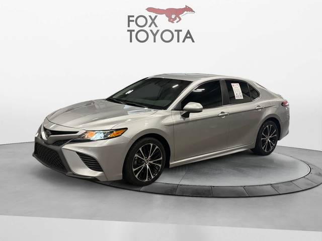 2019 Toyota Camry SE FWD photo