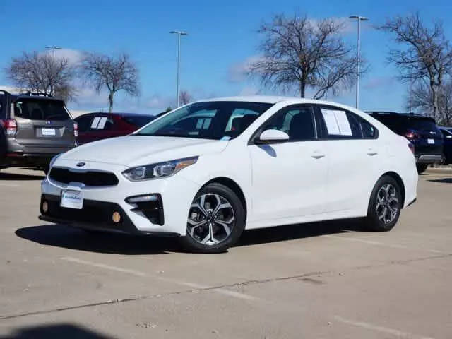 2019 Kia Forte LXS FWD photo