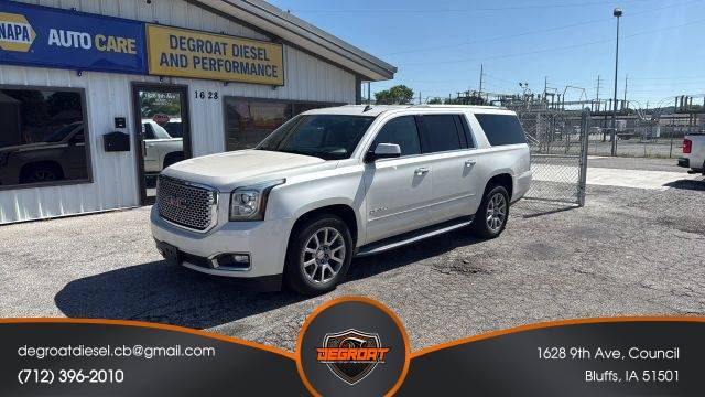 2015 GMC Yukon XL Denali 4WD photo