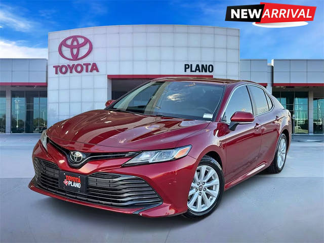 2019 Toyota Camry LE FWD photo