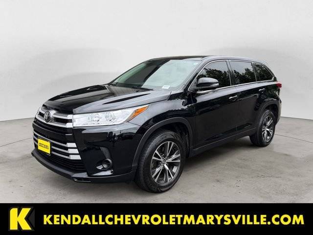 2019 Toyota Highlander LE FWD photo