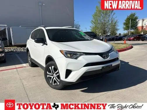 2017 Toyota RAV4 LE AWD photo