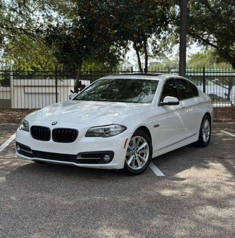 2016 BMW 5 Series 528i RWD photo