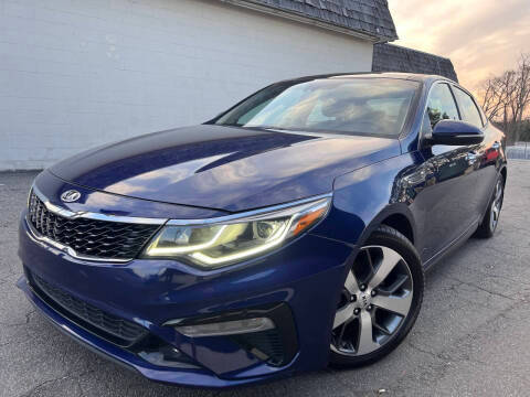 2019 Kia Optima S FWD photo