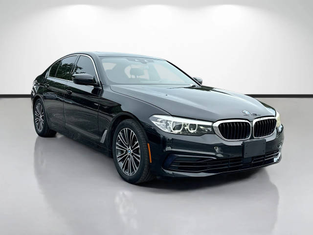 2019 BMW 5 Series 540i RWD photo