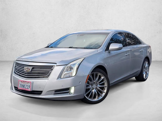 2016 Cadillac XTS Platinum FWD photo