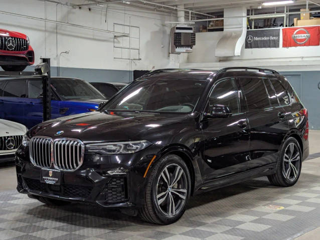 2019 BMW X7 xDrive50i AWD photo