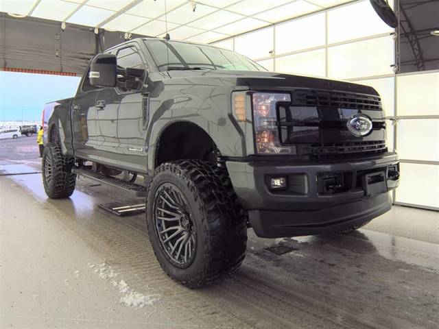 2019 Ford F-250 Super Duty LARIAT 4WD photo