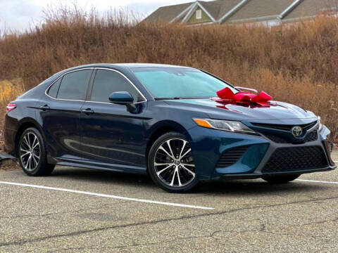 2019 Toyota Camry SE FWD photo