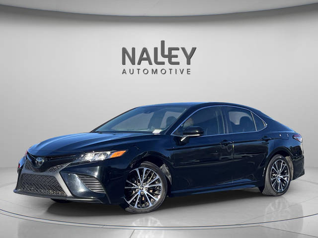 2019 Toyota Camry SE FWD photo