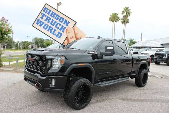 2020 GMC Sierra 2500HD Denali 4WD photo