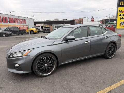 2020 Nissan Altima 2.5 S FWD photo