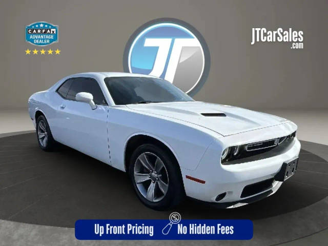 2019 Dodge Challenger SXT RWD photo