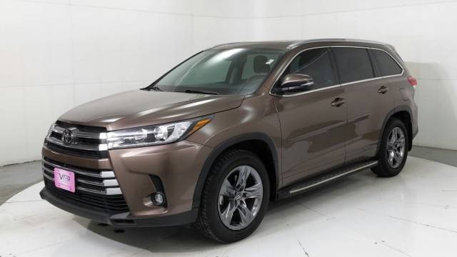 2019 Toyota Highlander Limited Platinum AWD photo