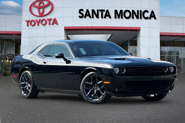 2019 Dodge Challenger SXT RWD photo