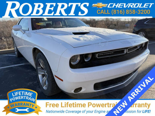 2019 Dodge Challenger SXT RWD photo