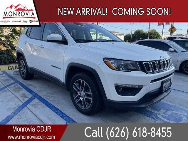 2019 Jeep Compass Latitude w/Sun/Wheel Pkg FWD photo