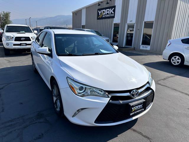 2016 Toyota Camry SE FWD photo