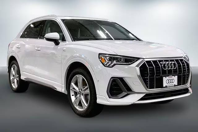 2019 Audi Q3 S line Prestige AWD photo