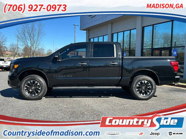 2019 Nissan Titan SV RWD photo