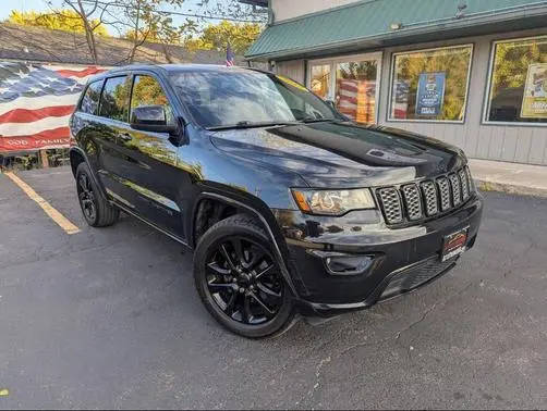 2019 Jeep Grand Cherokee Altitude 4WD photo