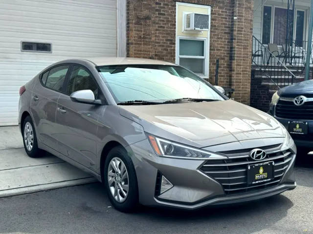 2020 Hyundai Elantra SE FWD photo