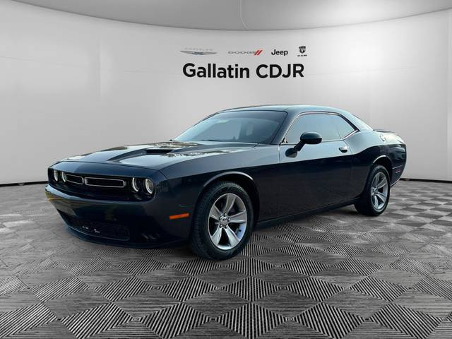 2019 Dodge Challenger SXT RWD photo