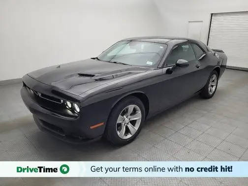 2019 Dodge Challenger SXT RWD photo