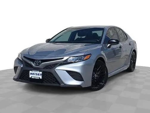2019 Toyota Camry SE FWD photo