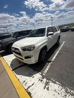2019 Toyota 4Runner Limited 4WD photo