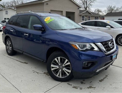 2018 Nissan Pathfinder SV 4WD photo