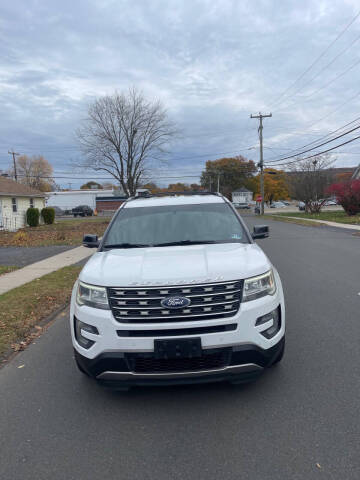 2016 Ford Explorer XLT FWD photo